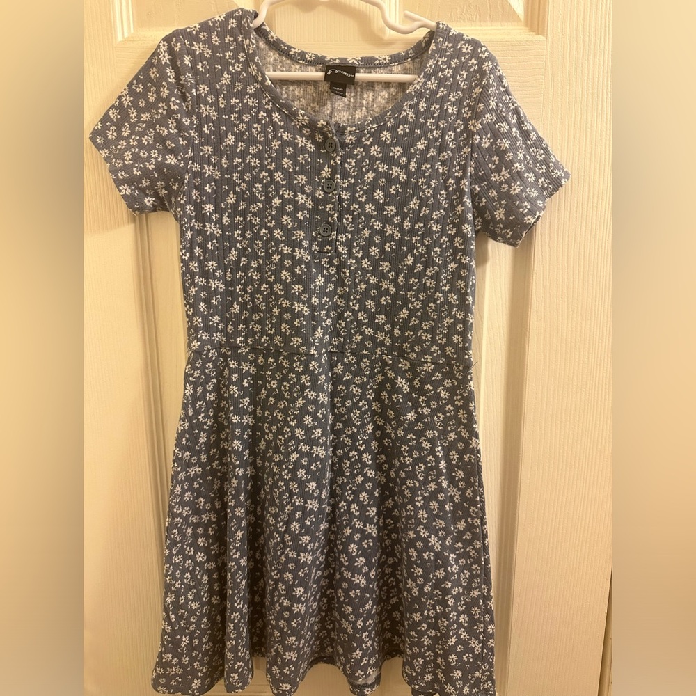 Art Class Floral Button-Front Dress